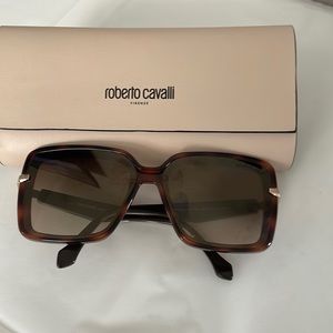 Oversized Roberto Cavalli Sunglasses